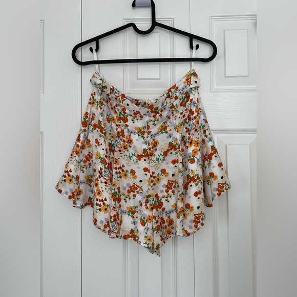 Aritzia Sunday Best Westley Shorts - White Multicoloured Floral - Picture 3 of 6